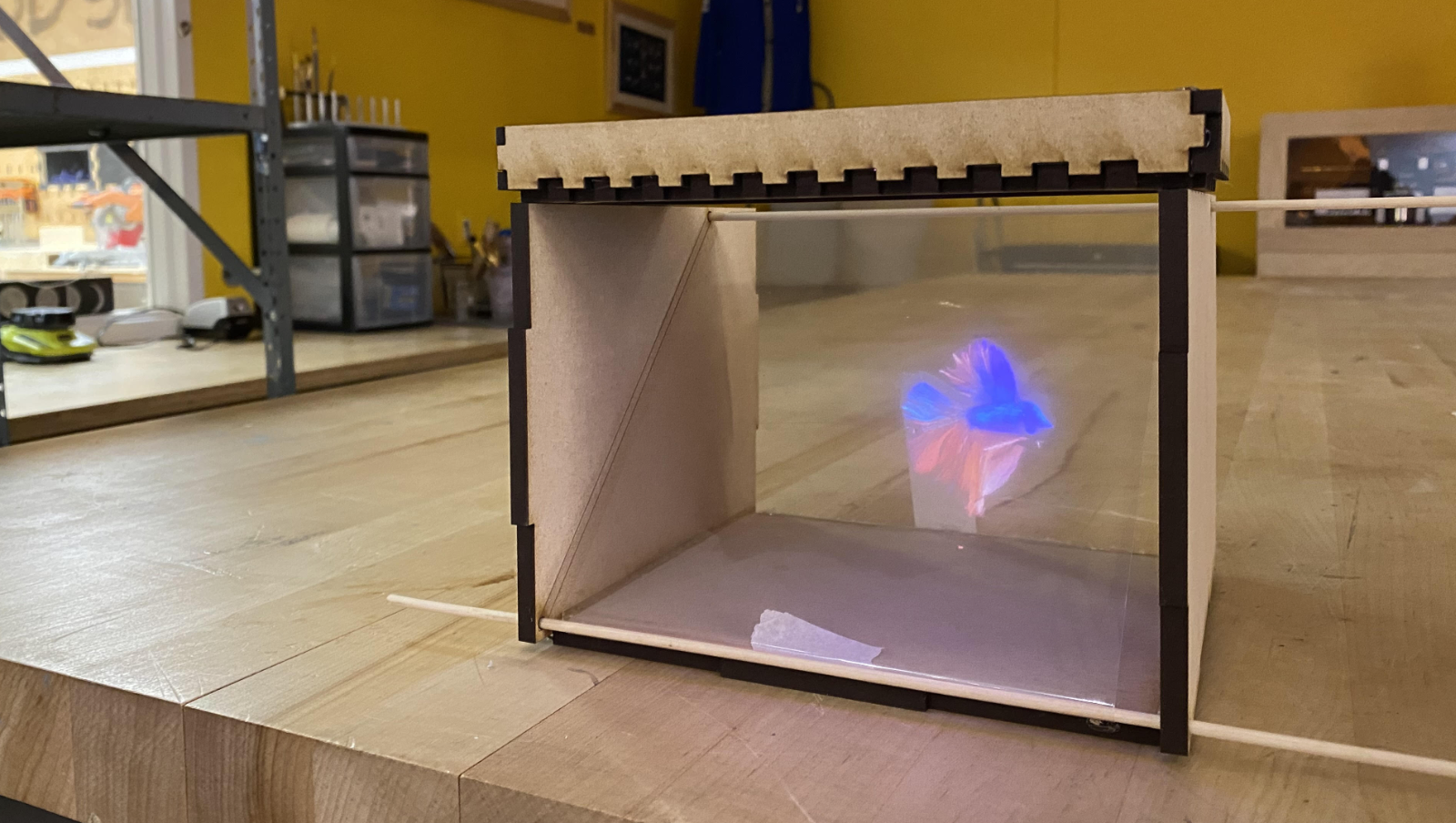 Holographic projection box